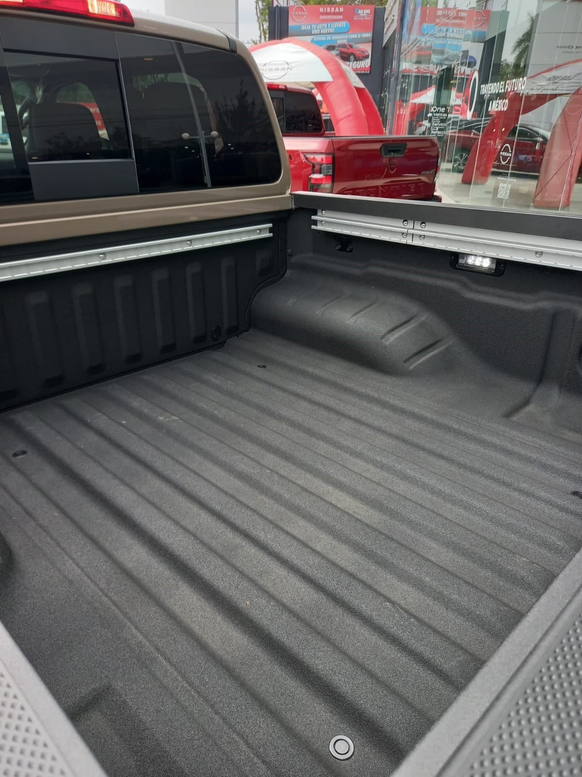 2023 Nissan Frontier V6 PRO-4X, V6, 3.8L, 310 CP, 4 PUERTAS, AUT, 4X4